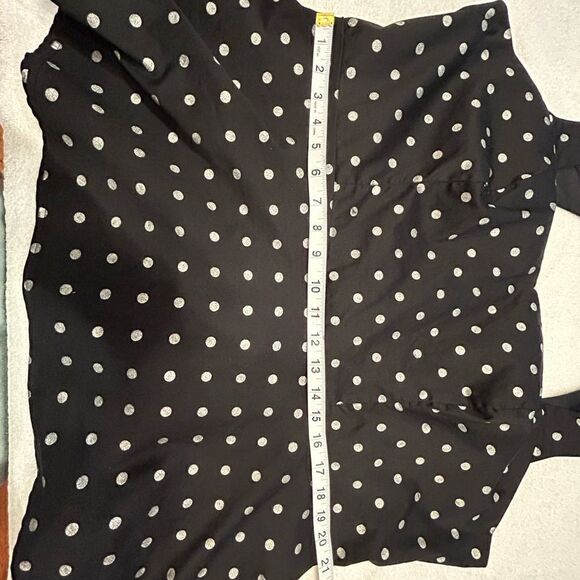 Torrid size 3 black white polka dots camisole zipper ruffled bottom - Picture 4 of 9